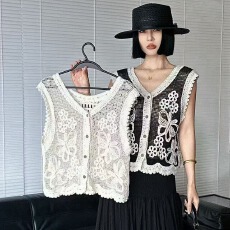 批发2026春夏重工刺绣钩花镂空V领正肩马甲<b class='q'>设计</b>感小众外穿上衣马甲