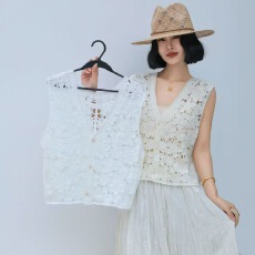 批发2026春夏法式镂空钩花针织背心女<b class='q'>设计</b>感小众气质外搭马甲上衣