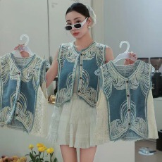 批发2026夏季国风拼接刺绣<b class='q'>牛仔</b>马甲背心女穿搭无袖外搭叠穿坎肩上衣