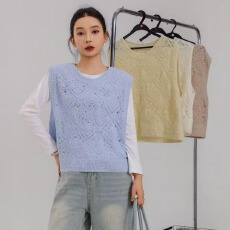 批发2026春夏纯色钩花镂空针织衫宽松无袖马甲背心毛衣外搭开衫马甲