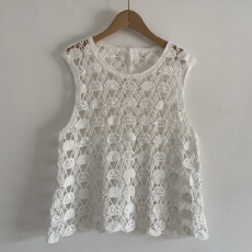 批发实拍 2026春夏新款纯棉法式辣妹镂空钩花钉珠V领针织叠穿马甲背心