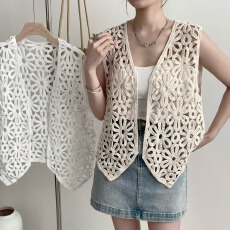 批发2026夏季新款重工太阳花钩花镂空女V领波西米亚风外搭上衣马甲