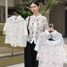 2026夏季法式复古镂空钩花短袖衬衫女设计感小众独特别致短款上衣