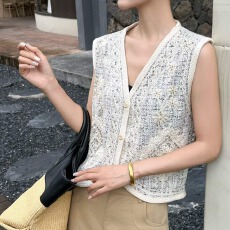 批发2026秋季新小香风穿搭轻奢烫钻粗花呢马甲女名媛叠穿显瘦上衣外套