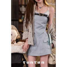 批发吞吞TUNT春夏【辣度超标】复古显白 挺括有型高腰A字显瘦PU皮短裙