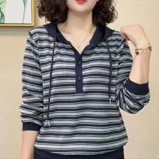 批发2026春装新款连帽卫衣长袖t恤条纹宽松遮肚<b class='q'>上衣</b>妈妈休闲女装百搭
