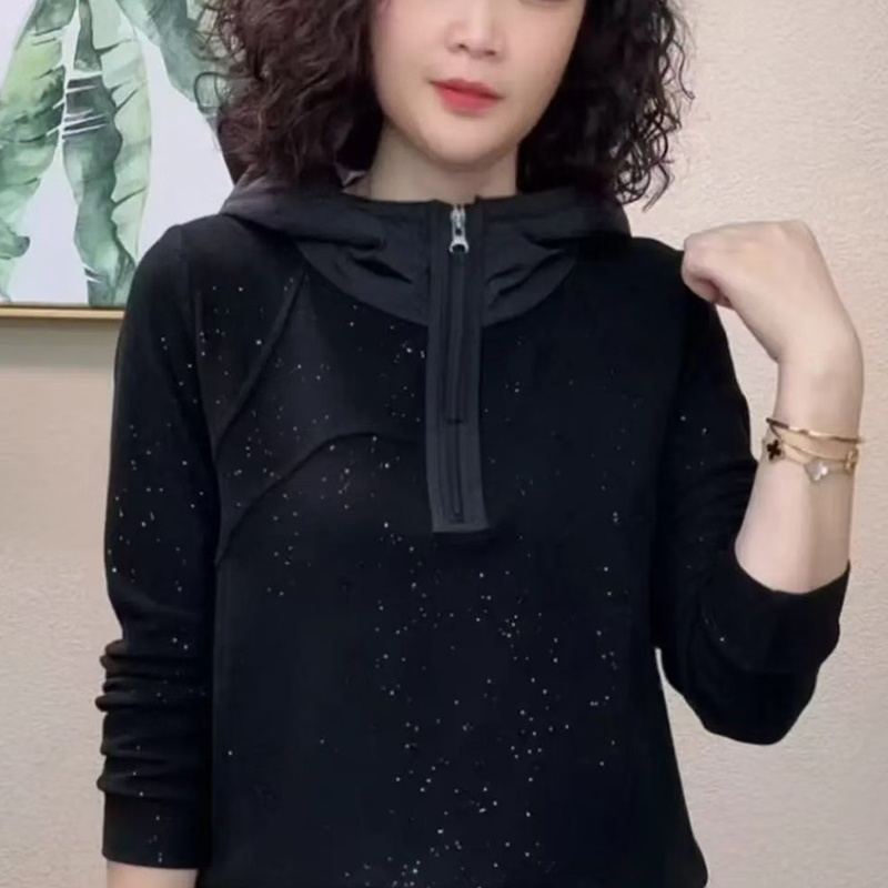 재고 있음 2026 년 새로운 봄 후드티 캐주얼 기본 셔츠 엄마 외국 가스 인사이드 가져 가라. 패션 다용도 긴팔 티셔츠