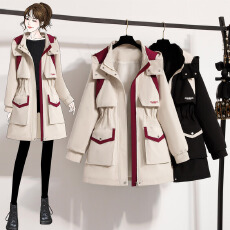 批发春装新款连帽风衣外套大码女装胖妹妹200斤绣花抽绳显瘦防风防水