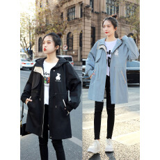 批发春秋新款大码女装上衣长袖风衣中长连帽开衫<b class='q'>外套</b>卡通印花休闲拉链