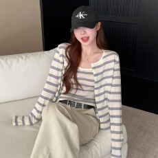 批发实拍实价~<b class='q'>条纹</b>针织内搭吊带背心气质长袖开衫上衣套装