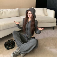 批发实拍实价~ 辣妹<b class='q'>条纹</b>卫衣<b class='q'>裤</b>子套装女休闲运动帽衫两件套