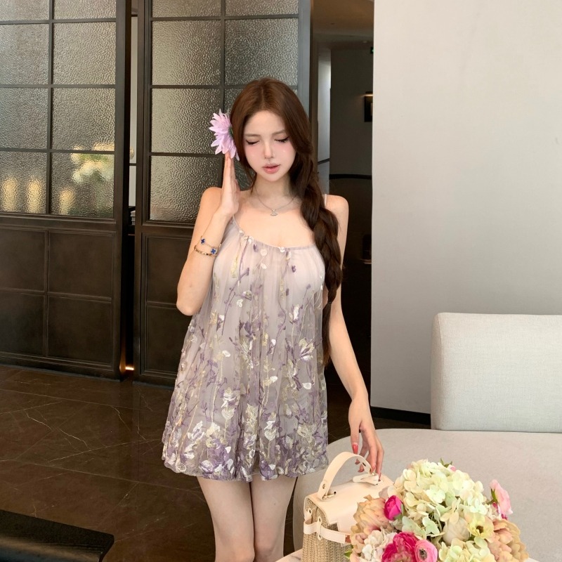 실사 매우 매운맛 떨어지는 꽃 리플 고유 한 Chic 디자인 센스 회색 슬립 드레스 여성 드레스