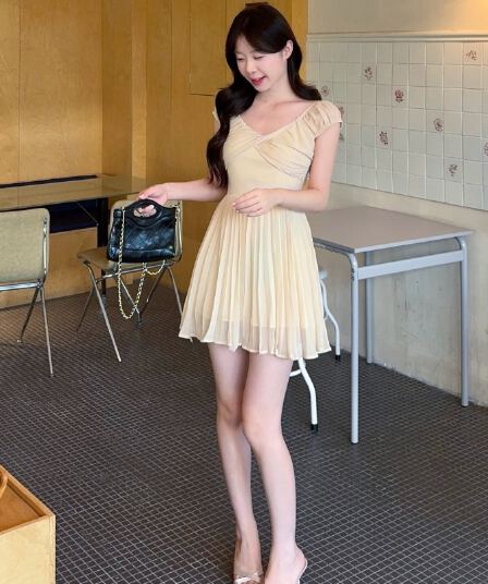 실사 정가 살구 안개 부드러운 포즈 쉬폰 여성 드레스 여름 고급 센스 품격 슬림해 보이는 허리 수축 치마