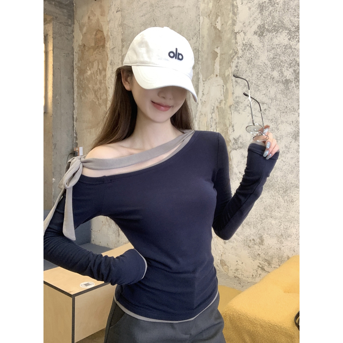 FA36887# 秋季韩版气质修身斜肩撞色绑带羊绒长袖T恤上衣 服裝批發女裝批發服飾貨源