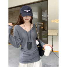 批发实拍实价 秋冬韩版气质V领宽松显瘦6羊毛针织<b class='q'>打底衫</b>内搭长袖上衣