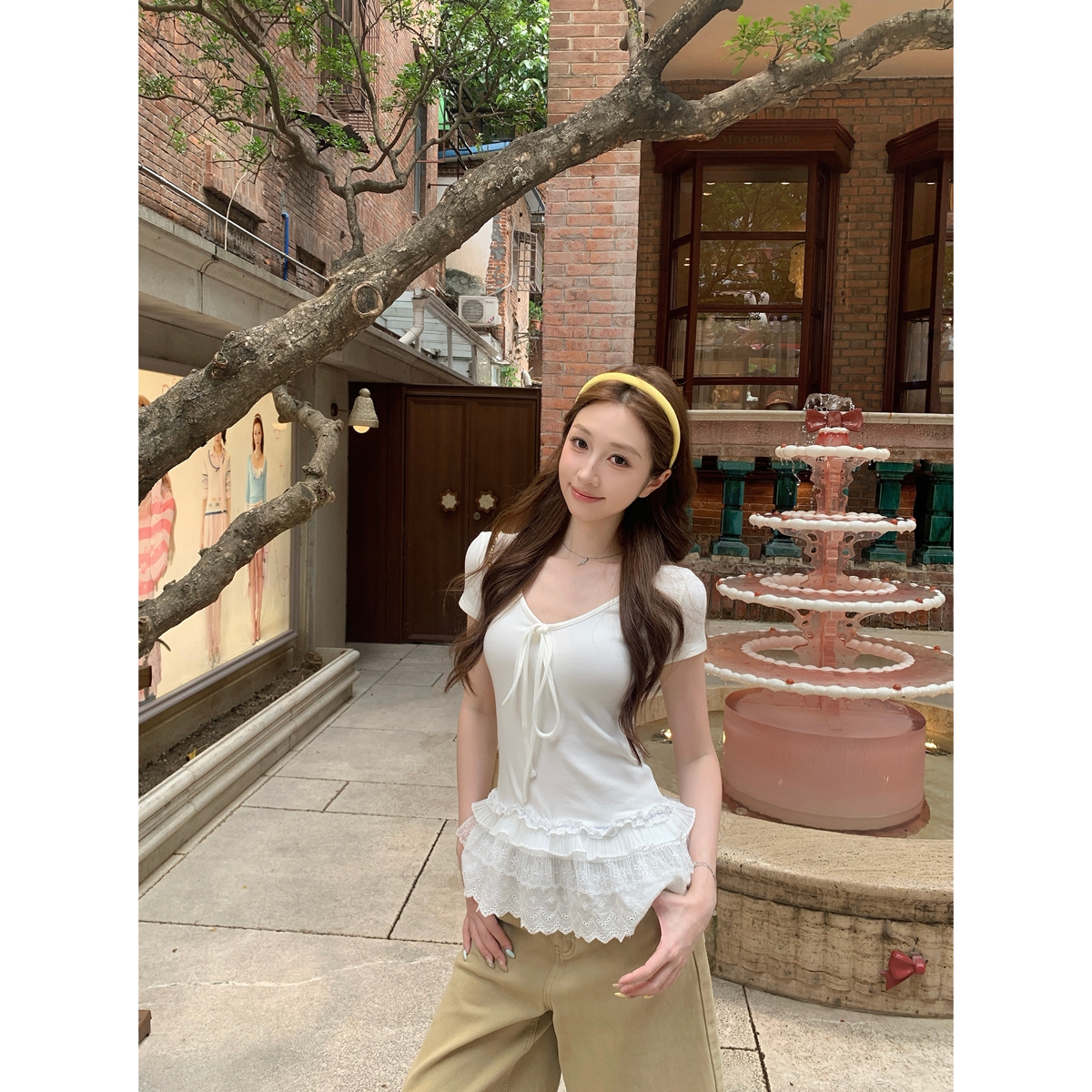 실사 정가 여름 한국 스타일 품격 부드러운 레이스 조각 V넥 나비 넥타이 반팔 티셔츠 맨위 여성