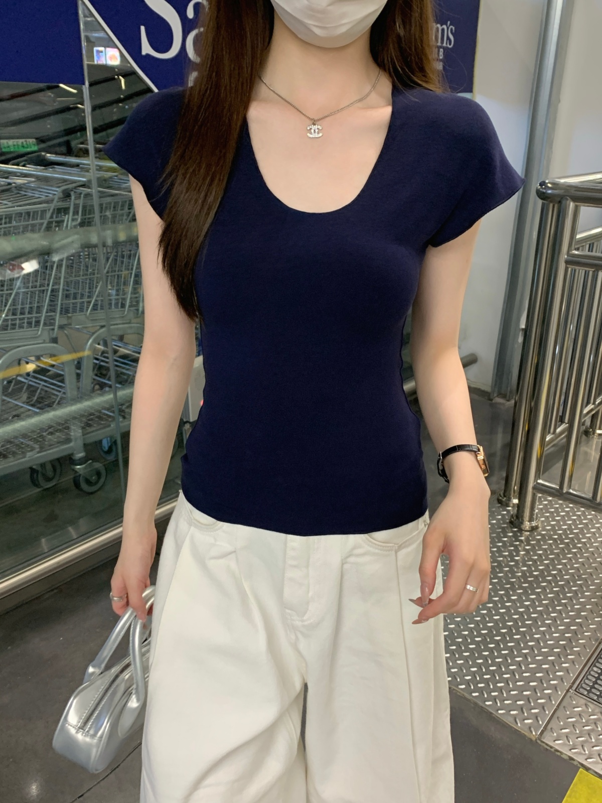 실사 정가 여름 한국 스타일 순수한 욕망 바람 u 칼라 단색 품격 다용도 몸매 가꾸기 슬림해 보이는 반팔 티셔츠 맨위