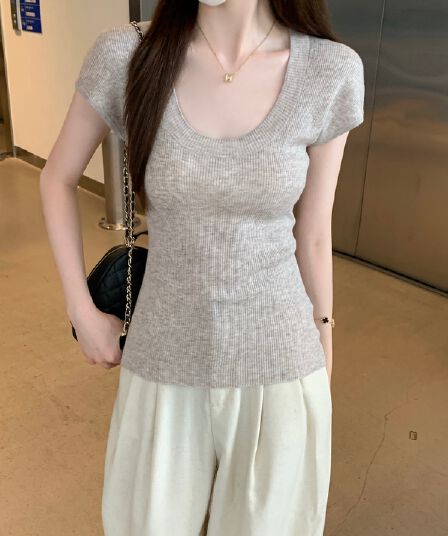 실사 정가 여름 한국 스타일 u 칼라 단색 미니멀리즘 기초 다용도 몸매 가꾸기 슬림해 보이는 반팔 니트 스웨터 맨위