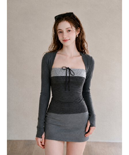 가을 새로운 레트로 스트라이프 레이스업 페이크 레이어드 긴팔 티셔츠 여성 달콤함 연령 감소 광장 칼라 몸매 가꾸기 슬림해 보이는 맨위