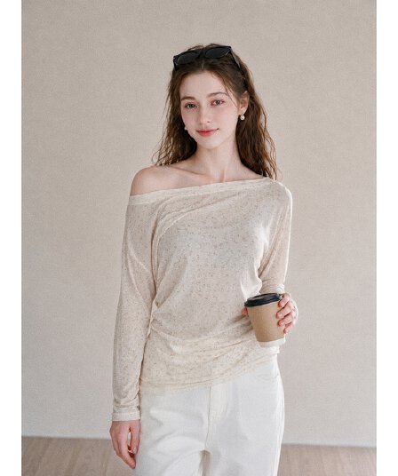 부드러운 달콤한 스타일 비스듬한 어깨 꽃무늬 주름 디자인 긴팔 티셔츠 여성 얇은 스타일 자외선 차단 블라우스 슬림해 보이는 루즈핏 맨위