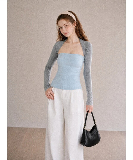 가을 새로운 한 부서 배색 어깨 튜브탑 페이크 레이어드 긴팔 티셔츠 여성 몸매 가꾸기 슬림해 보이는 광장 칼라 만나는 맨위