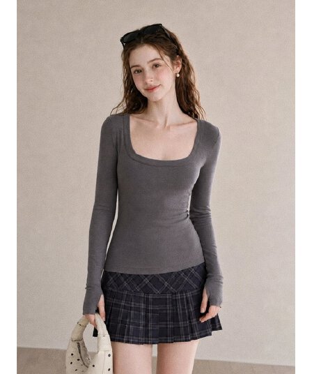 가을 새로운 아메리칸 레트로 스타일 광장 칼라 t 셔츠 여성 몸매 가꾸기 슬림해 보이는 이슬 쇄골 소매 구멍 디자인 긴팔 맨위