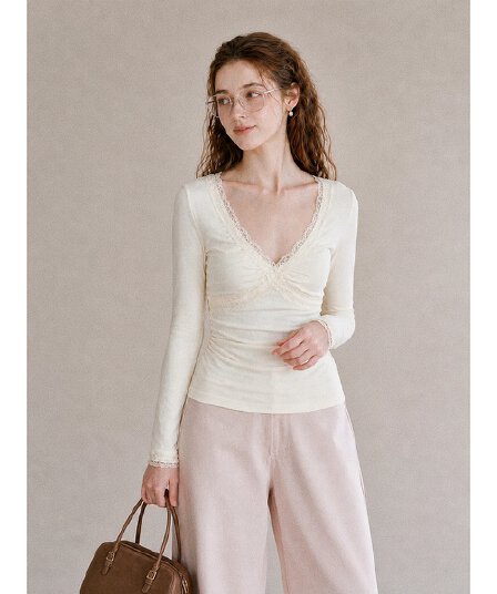 가을 새로운 한국 스타일 순수한 욕망 레이스 십자가 V넥 주름 디자인 부드러운 바람 양모 긴팔 티셔츠 만나는 맨위