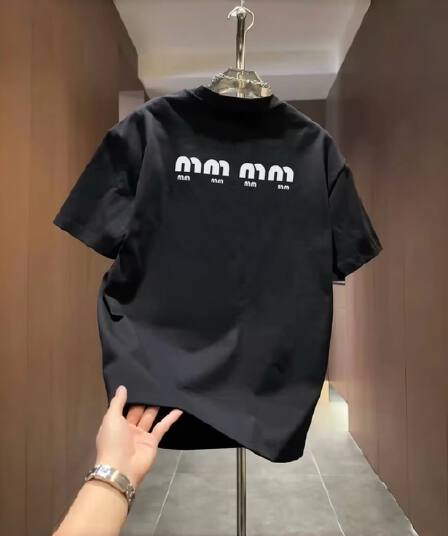새로운 반팔 티셔츠 남자 여름 한국 스타일 트렌드 미니멀리즘 반소매 맨위 항구 바람 루즈핏 캐주얼 조수 브랜드 티셔츠