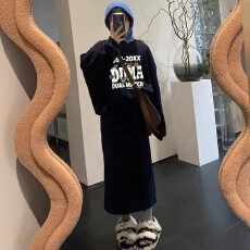 批发<b class='q'>套装</b>女秋冬港风小众百搭宽松套头字母卫衣休闲半身裙时尚两件套潮