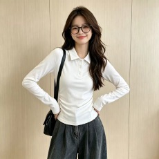批发正肩白色长袖polo衫t恤女秋季修身显瘦韩系ins设计感纽扣翻领上衣