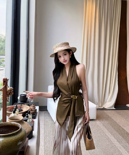 실사 정가 행침 목 맨위 여성 여름 새로운 디자인 센스 작은 대중 민소매 슬림해 보이는 캐미솔