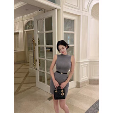 批发实拍实价 莫妮卡 灰色无袖毛织衫半裙套装女春<b class='q'>夏</b>修身两件套