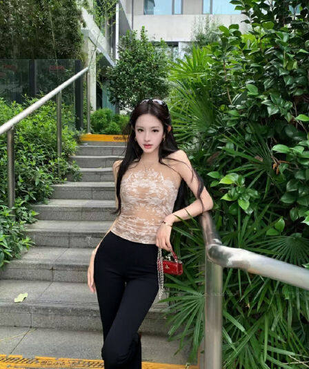 실사 정가 고급 센스 부드러운 품격 섹시함 순수한 욕망 몸매 가꾸기 품격 맨위 검정색 마이크로 나팔 긴 바지