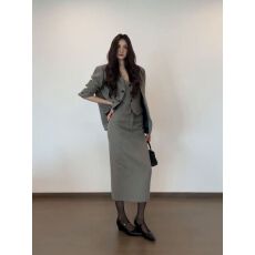 批发韩版气质高级感<b class='q'>西装</b>外套马甲背心高腰半身裙秋季新款时尚三件套女
