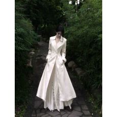 批发法式高贵气质双排扣条纹外套<b class='q'>女</b>秋季新款高级感收腰显瘦中<b class='q'>长款</b>大衣