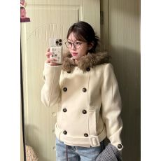 批发羽雪轻喃 秋冬短款双排毛呢连帽外套2025新款设计毛领呢子大衣女