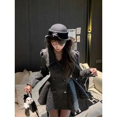 批发秋季新款名媛气质甜美双排扣设计波点连衣裙收腰显瘦方领灰色短裙