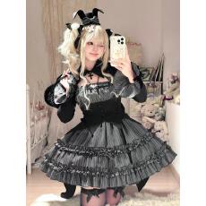 批发古堡少女黑色圣诞夜洛丽塔假<b class='q'>两件</b>拼接喇叭袖上衣条纹短裙<b class='q'>两件</b>套装