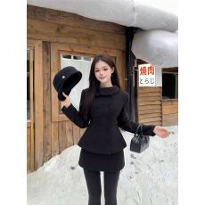 批发秋冬爆款时尚设计感收腰毛呢黑色外套+高腰半身裙套装