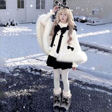 批发秋冬季新款甜美可爱毛绒披肩斗篷外套小熊帽子高腰<b class='q'>半身裙</b>三件套<b class='q'>女</b>