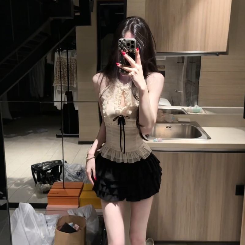 여름 프랑스식 순수한 욕망 바람 프릴 홀로우 아웃 디자인 행침 목 민소매 맨위 검정색 케이크 반신 치마 세트 여성