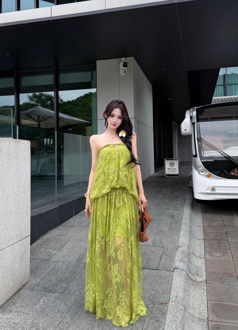 해변가 휴가 세트 여성 여름 자이언트 잘 생긴 녹색 홀로우 아웃 레이스 망사 보트넥 맨위 하프 길이 치마