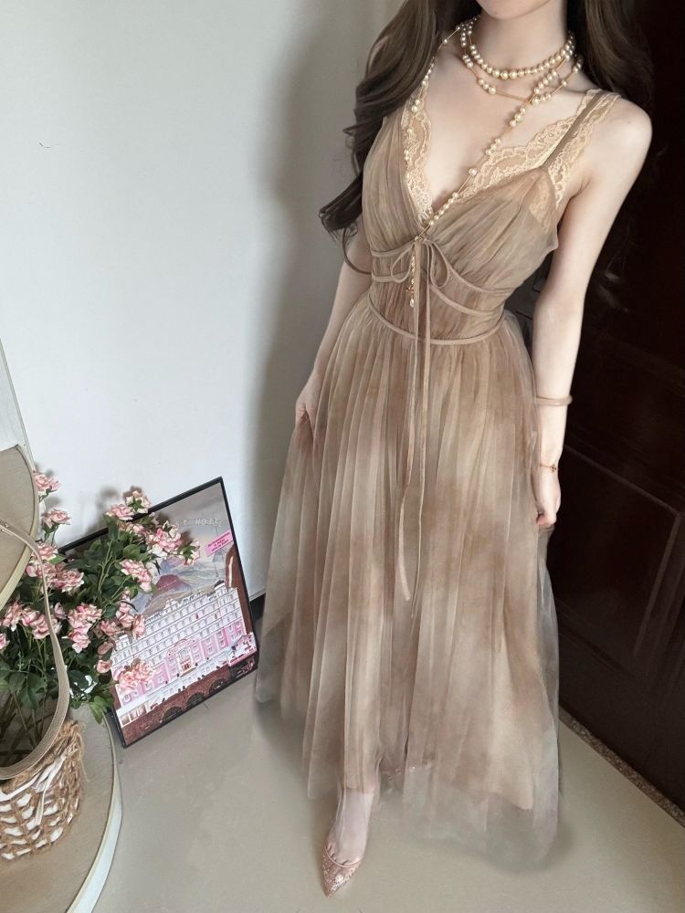 한 부서 고급 품격 헤일로 염색 휴가 바람 부드러운 분위기 센스 v 단어 칼라 레트로 민소매 허리 수축 슬림해 보이는 드레스