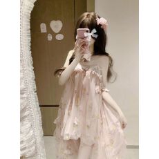 批发甜美法式氛围感粉色一字肩<b class='q'>吊带</b>宽松网纱拼接仙气氛围感夏季连衣裙