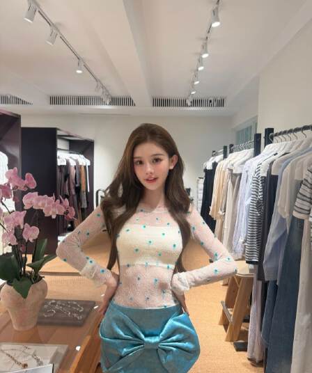 여름 새로운 한 부서 명문 여성 섹시함 파란색 도트 무늬 레이스 블라우스 나비 매듭 밝은 얼굴 타이트 스커트 미니 스커트 투피스 세트