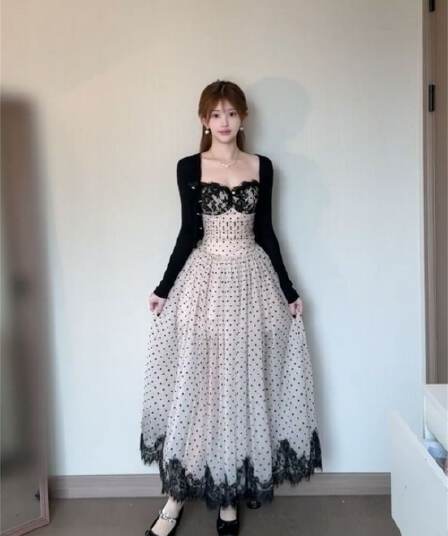 한 부서 천 금빛 바람 검정색 긴팔 오픈 가디건 허리 수축 레이스 도트 무늬 슬립 드레스 가을 새로운 두 조각 여성 세트