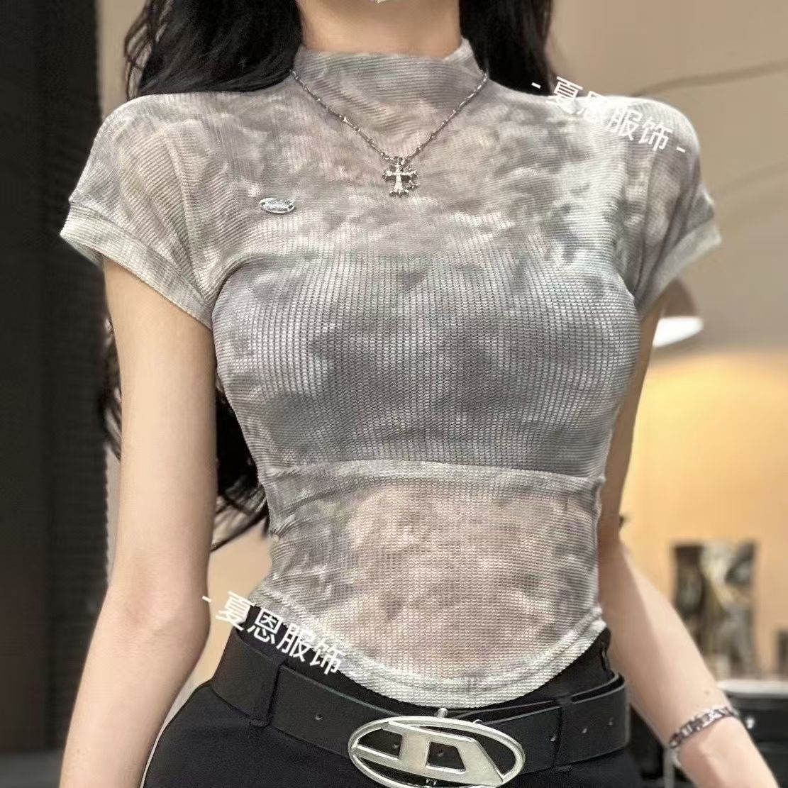 레트로 마 오래된 홀치기 염색 망사 반팔 티셔츠 여성 2026 여름 새로운 품격 반하이넥 몸매 가꾸기 슬림해 보이는 맨위
