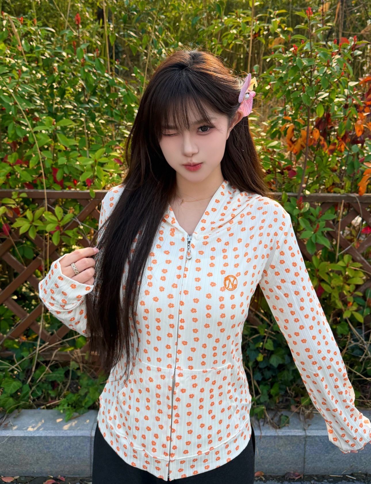 한 부서 품격 데이지 후드 지퍼 여성 코트 여름 몸매 가꾸기 슬림해 보이는 태양 보호 셔츠 맨위