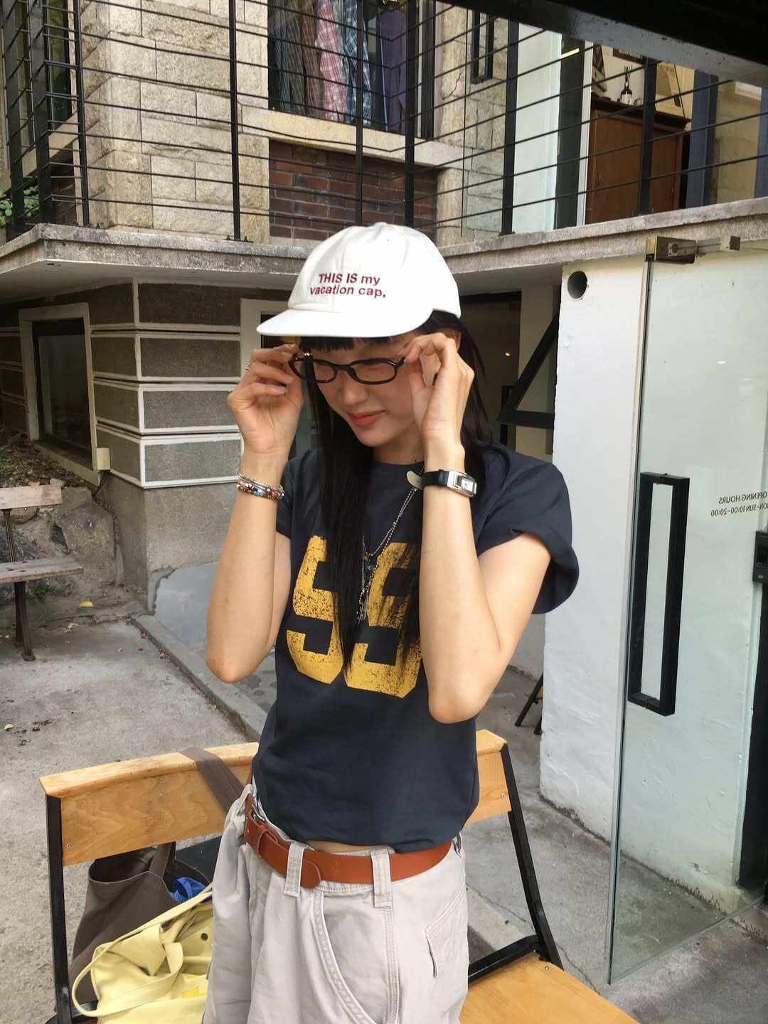 높음 폭탄 몸매 가꾸기 슬림해 보이는 긍정적 인 어깨 반팔 티셔츠 여성