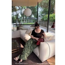 工装阔腿复古迷彩牛仔裤女春秋高腰显瘦宽松垂坠感高街直筒裤